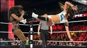 Diva Titles - Nikki Bella vs. Naomi : qui a remporté ce match ?