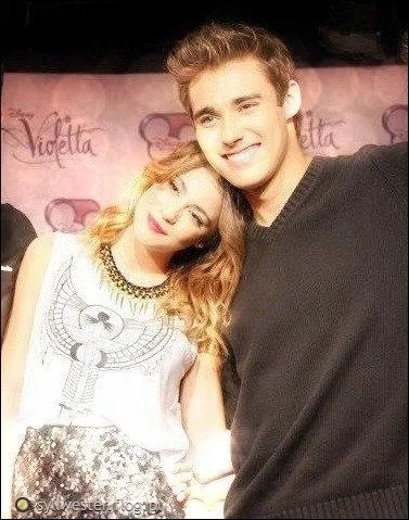 Quelle est la promesse que font Violetta et León ?