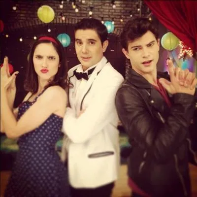 Quelle est la deuxième péripétie que vont connaître Francesca et Diego après avoir atterri ?