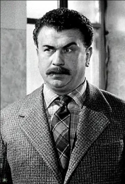 Fernandel : Je prie pour que vous trouviez le titre !