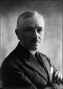 Quelle est la nationalité de Jules Rimet (créateur de la Coupe du monde ) ?