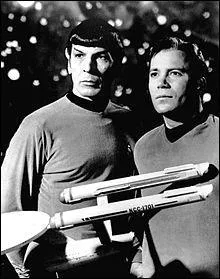 De quelle planète est issu le personnage joué par Leonard Nimoy dans la série "Star Trek" en 1966 ?