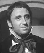 Quatre ans plus tard, qui reprend le rôle-titre dans "Les Nouvelles Aventures de Vidocq" ?