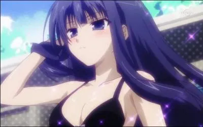 Je suis la déléguée de la classe A et suis amoureuse de Yûji. Je suis :