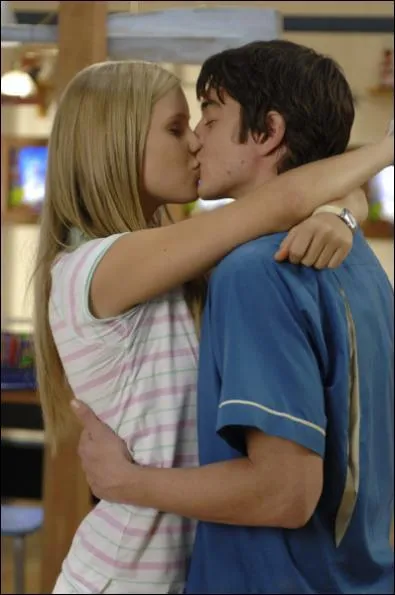 Qui sont les personnages en couple sur cette photo ? Joués par quels acteurs ?