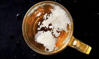 Sur quelle boisson voit-on le monde ?