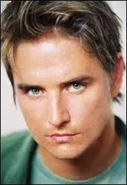 Quel acteur joue son rôle ?