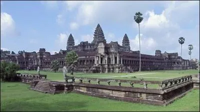 Où se situe Angkor Vat ?