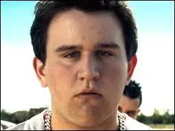 De quoi Harry a-t-il sauvé son cousin ?