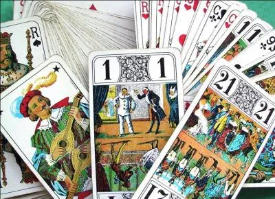 Quelle carte n'est pas un atout au tarot ?