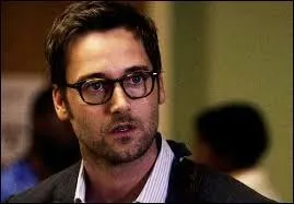 Qui est le mari d'Elizabeth Keen ?