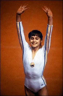 Quel est le nom de cette championne de gymnastique ?