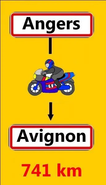 Je fais le voyage en moto à une vitesse moyenne de 80 km à l'heure environ. Quelle est la durée du trajet ?