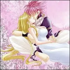 Natsu n'est pas indifférent à son charme tout comme elle...