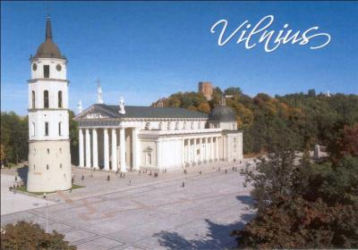Voici la cathédrale de Vilnius, ville d'un pays situé sur la rive orientale de la mer Baltique. Quel est ce pays ?