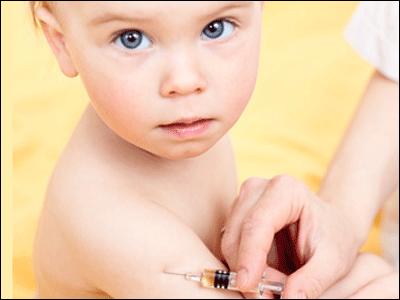Le vaccin ROR protège contre les oreillons.