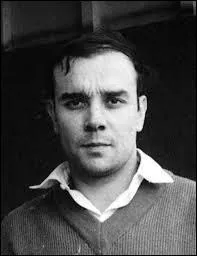 À quelle couleur le peintre Yves Klein a-t-il donné son nom ?