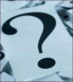 Parfois, on m'échange, parfois, on m'achète, j'existe pour tous les thèmes, j'intéresse tout le monde. Que suis-je ?