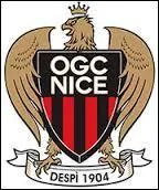Un footballeur brésilien qui évolue comme milieu offensif. Il joue actuellement avec l'OGC Nice, en prêt du FC Porto ?