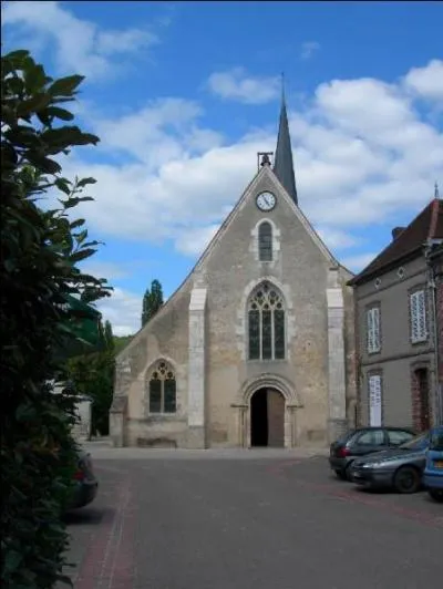 La Ferté-Loupière dans le département de l'Yonne possède une source paraît-il miraculeuse mais que pouvez-vous découvrir dans son église ?