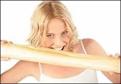 Quand nous disons ou ----- une chose, sans importance, qui n'est pas -----, on lance l'expression : « ---- ne mange pas de pain. ».