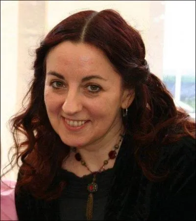 Quel est le métier du beau-père des surs ?