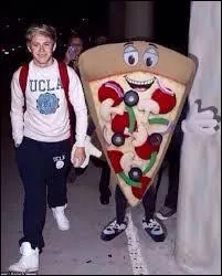 Quel nom de groupe a-t-il proposé avant que Harry dise One Direction ?