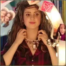 Combien de fois Monica et Lise se disputent-elles ?