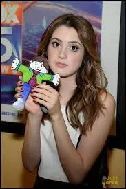 Combien de millions de dollars vaut le collier de Monica qui fait 21 carats ?