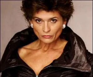 Avec qui est-elle marie ?