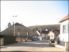 Fontenois-l&egrave;s-Montbozon est une commune de Haute-Sa&ocirc;ne, situ&eacute;e en r&eacute;gion ...