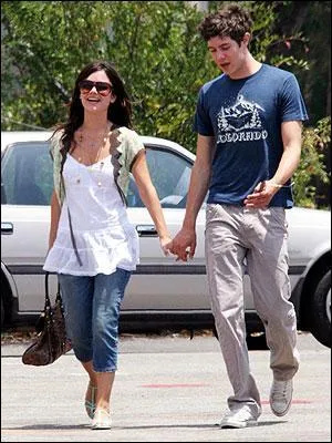 Quels acteurs de la série ont réellement été en couple dans la vraie vie ?