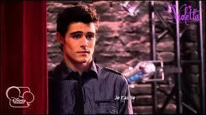 Dans la saison 1, qui devait avoir le premier rôle du spectacle ?