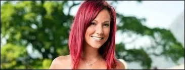 De qui Barbara s'était-elle le plus rapproché au début de l'aventure ?