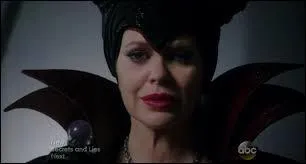 Qui ne va pas dans notre monde à cause de David et de Snow ?