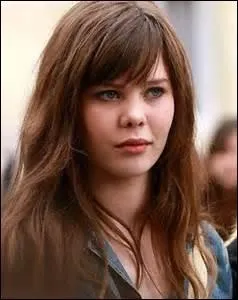 Avec qui Stéphane est-elle en couple ?