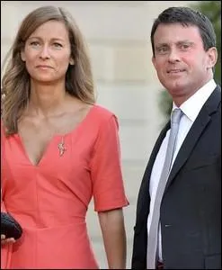 Quel est le nom de la violoniste avec laquelle Manuel Valls s'est marié  ?