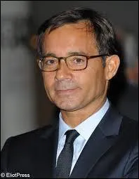 Par qui l'émission "Ça se discute" était-elle présentée ?