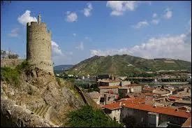 Où se situe Tournon ?