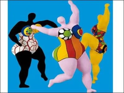 Les sculptures de femmes de Niki de Saint Phalle sont appelées ...