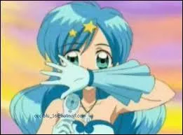 Qui chante "Ever Blue" ?