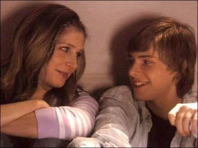 Quels sont les premiers mots que dit Megan à Silas ?