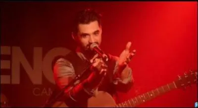 Quel est le nom de son premier album solo ?