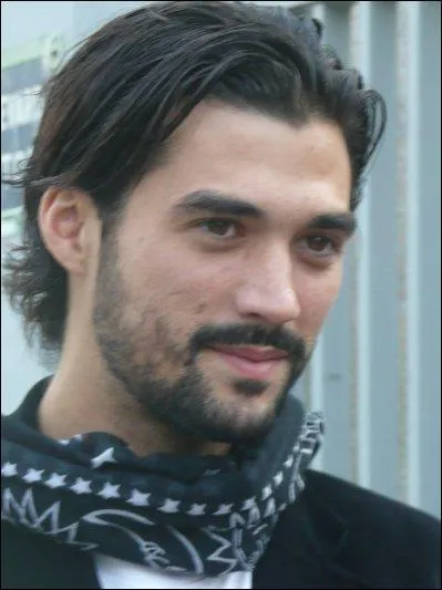 Pour la Journée internationale de la femme, il a fait une reprise de :