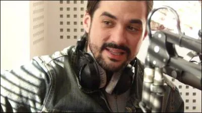 Comment s'appelle son frère ?