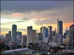 Nous voilà à la fin, Paris ne fera pas partie de ce top 10 mais arrivera tout de même en 12e position. Finissons-en avec la capitale des Philippines qui est :