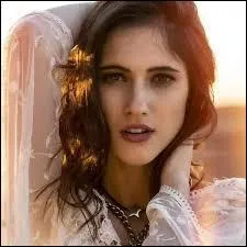 Elle joue dans "Violetta".