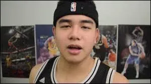 Qui est ce membre de la Why Tea Fam ?