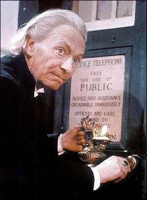 William Hartnell, Patrick Troughton et Jon Pertwee sont les trois premiers docteurs. Vrai ou faux ?