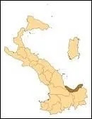 Sa famille royale dut s'exiler en 1946 suite à un référendum qui y proclama la République. Nous sommes en  . (Indice : Il serait préférable d'en posséder deux par temps pluvieux.)